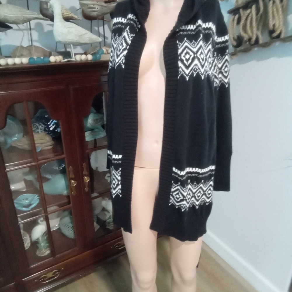 Laura Scott Size S Black & White Patterned Hooded Belted Sweater